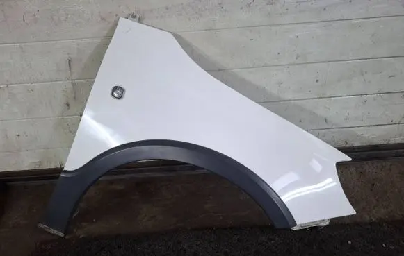 Skoda Roomster (5J) Fender