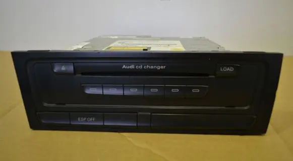 Audi A5 8T 8F CD/DVD changer 8T1035110C