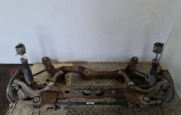 Audi Q5 SQ5 8R Rear axle beam GALINISTILTAS