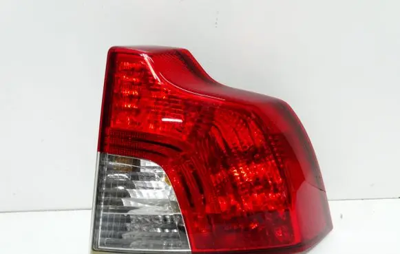 Volvo S40 Rear/tail lights 31214607 P1007S40DXGB 27170202