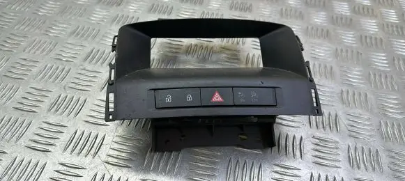 Opel Astra J Hazard light switch 340685796 34068579G