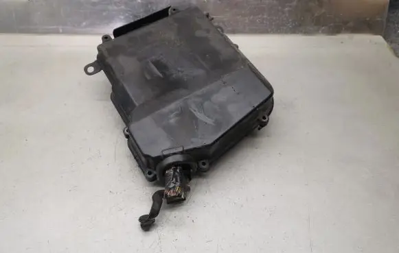 Volvo S40, V40 Engine control unit/module 30630418