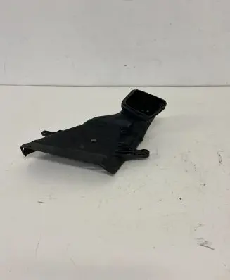 Audi A5 8T 8F Air intake duct part 8K0129618D 8K0129618E 8K0129739A