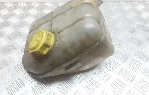 Ford Focus Coolant expansion tank/reservoir 98AB8K218AK
