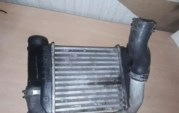 Audi A6 S6 C6 4F Intercooler radiator