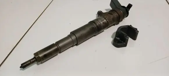 BMW X5 E53 Fuel injector 0445110131