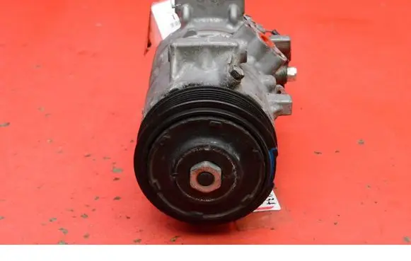 Toyota Corolla E10 Air conditioning (A/C) compressor (pump) 4472504110