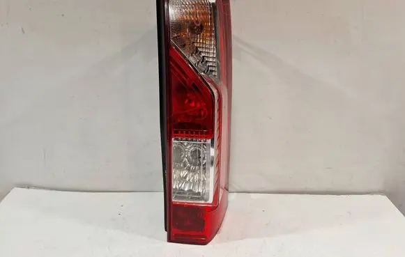 Renault Master III Rear/tail lights