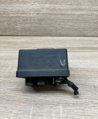 Alfa Romeo 156 Glow plug pre-heat relay 0281003010