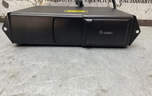 Skoda Superb B5 (3U) CD/DVD changer FA05735