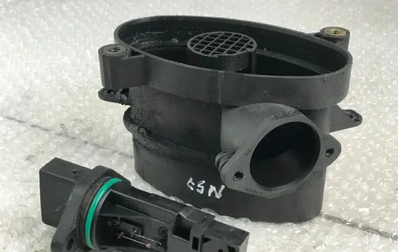 BMW 5 E39 Mass air flow meter 7787076 0928400468 13621438687