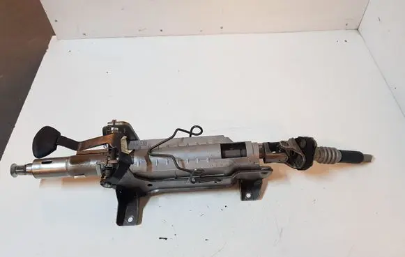 Steering wheel axle set