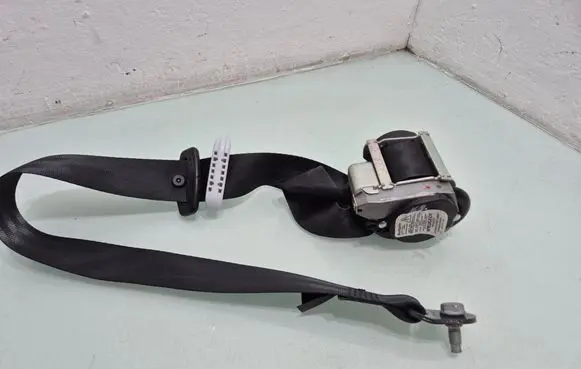 Peugeot 2008 I Front seatbelt 98063150XX