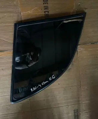 Toyota RAV 4 (XA20) Rear side window