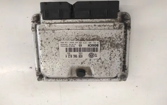 Volkswagen Golf IV Engine control unit/module 038906012M 0281001979 28SA4240