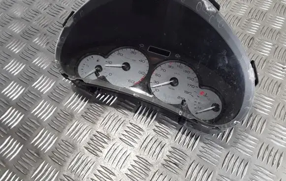Peugeot Partner Speedometer (instrument cluster) 9656801780