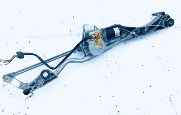 Mercedes-Benz CLC CL203 Front wiper linkage and motor 181860