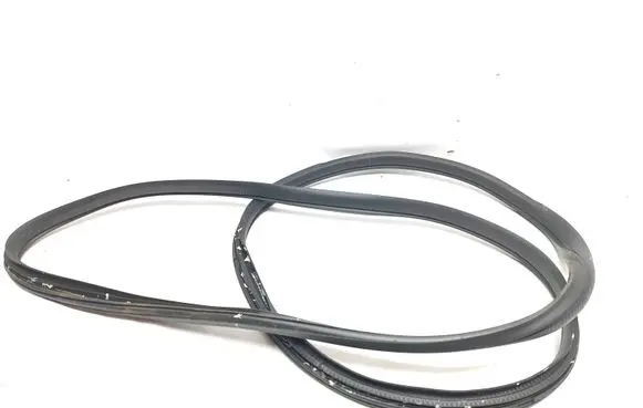 Front door rubber seal