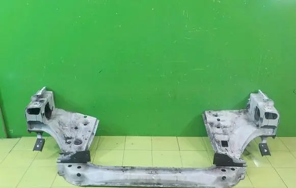Land Rover Range Rover Sport L320 Radiator support slam panel UP132