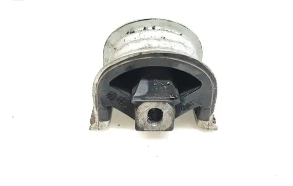 Volkswagen Transporter - Caravelle T5 Engine mount bracket 7H0199848D