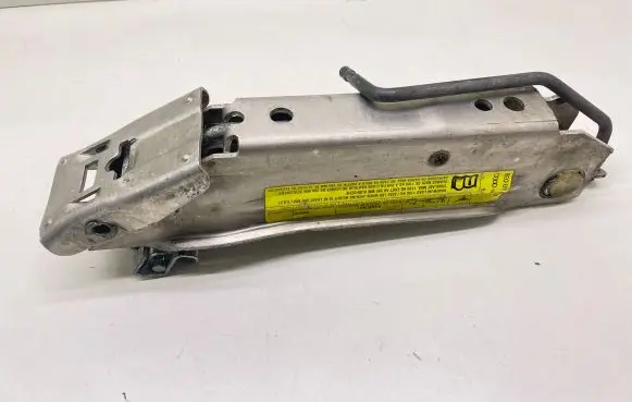 Audi A4 S4 B6 8E 8H Lift Jack 8E0011031M