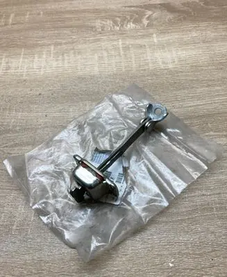 Peugeot 107 Front door check strap stopper 9181T8