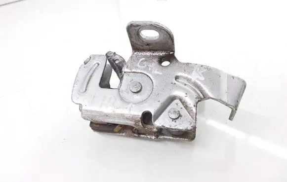 Loading door lock