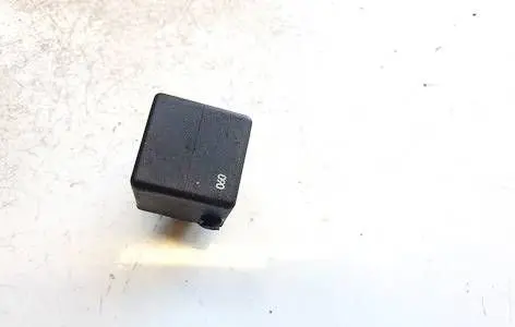 Mercedes-Benz CLK A208 C208 Other relay a0025421319