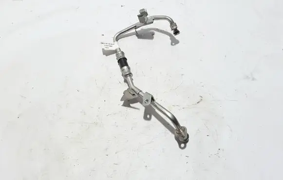 Renault Kadjar Air intake hose/pipe 210457368R