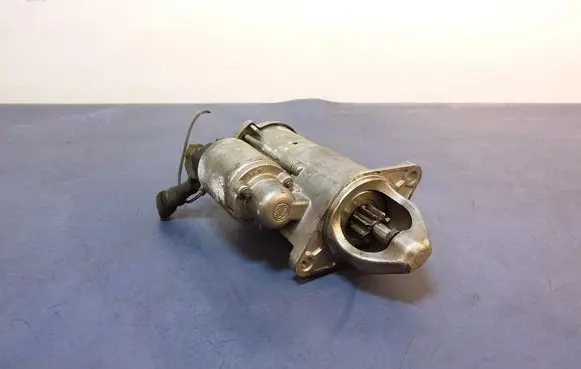 Opel Astra J Starter motor 55576980