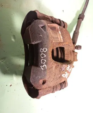 Peugeot 3008 I Front brake caliper