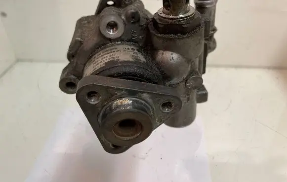 Audi A6 S6 C5 4B Power steering pump 4B0145155R 7691955267