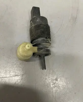 Audi A6 S6 C6 4F Windscreen/windshield washer pump 1T0955651A