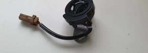 Nissan Pulsar Front door high frequency speaker