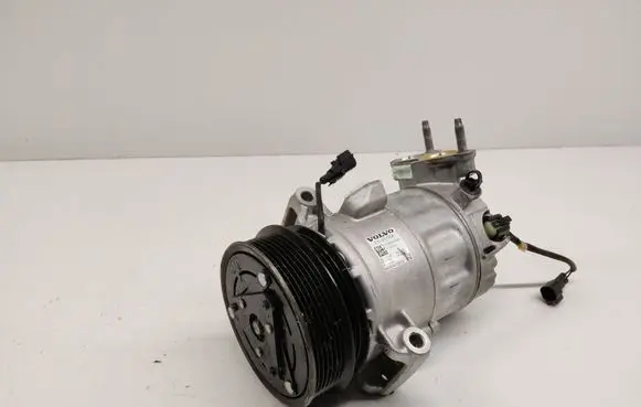 Volvo V60 Air conditioning (A/C) compressor (pump) 31497908