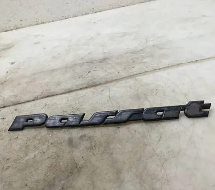 Volkswagen PASSAT B3 Manufacturers badge/model letters 357853687G