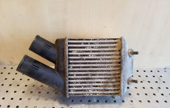 Renault Scenic I Intercooler radiator 8200047162