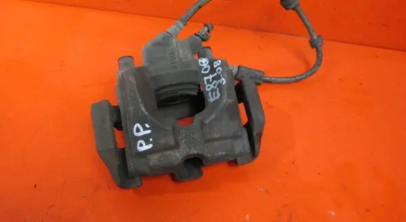 BMW 1 E81 E87 Front brake caliper