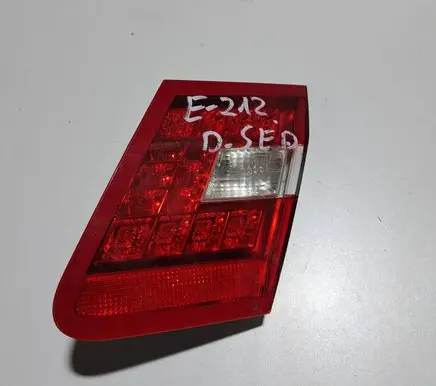 Mercedes-Benz E W212 Tailgate rear/tail lights A2129060258