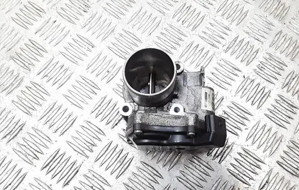 Renault Laguna III Throttle valve 8200987453B H8200727648