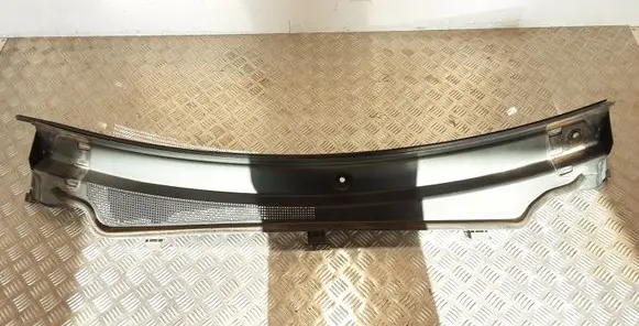 Dodge Durango Wiper trim
