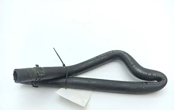 Mercedes-Benz S W220 Engine coolant pipe/hose A2208320794