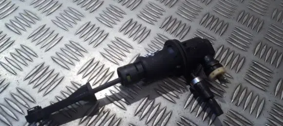 Peugeot 207 Clutch master cylinder 9684249
