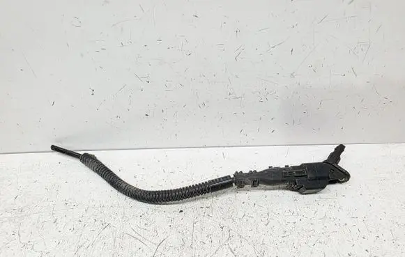 Volvo V40 Cross country ABS brake wheel speed sensor 32301800 30748149