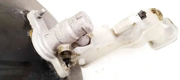 Master brake cylinder