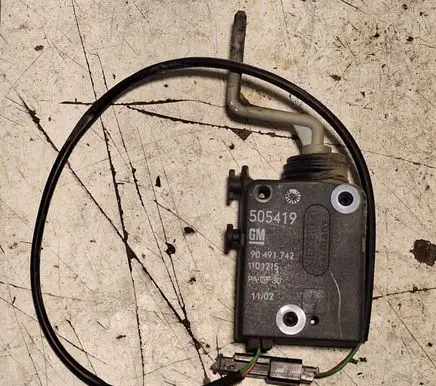 Opel Omega B2 Central locking motor 90491742 505419