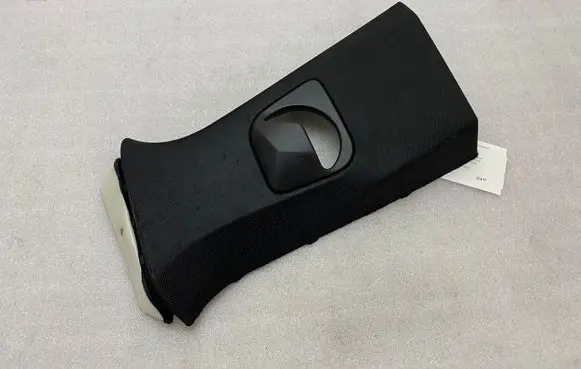 BMW X4 G02 (B) pillar trim (top) 8072833 4384531
