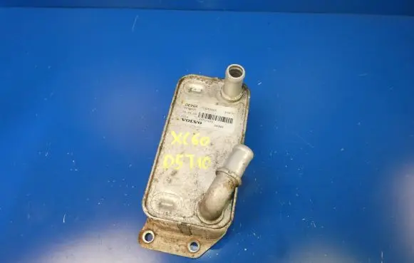 Volvo XC60 Engine oil radiator 30757459 T0255005 1234