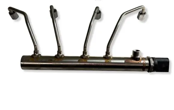 BMW 4 F32 F33 Fuel main line pipe 7585411