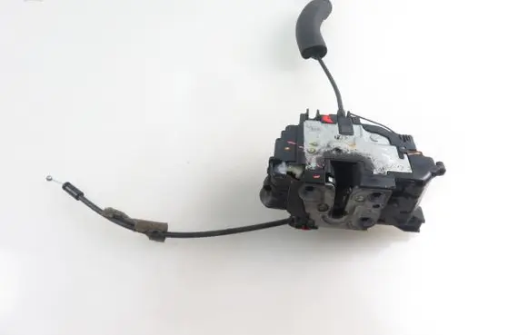 Renault Megane III Front door lock